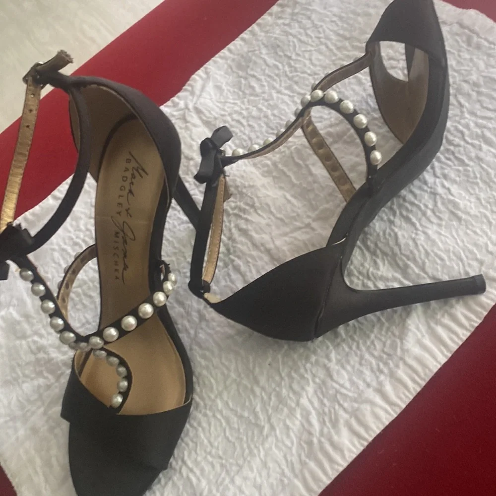 HEELS 👠 by BADGLEY MISCKA - Picture 4 of 7